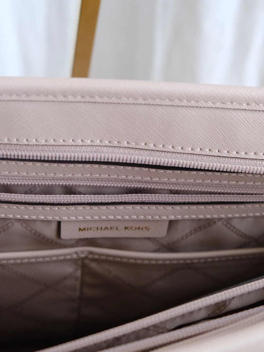 Michael Kors Multifunction Jet Set Travel Saffiano Leather Tote